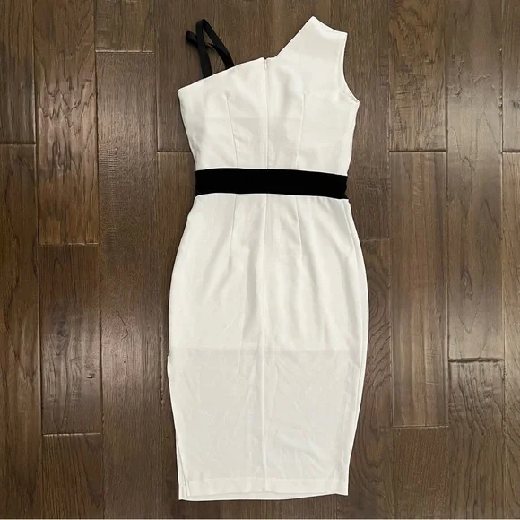 O.B Dress - Picture 4 of 9